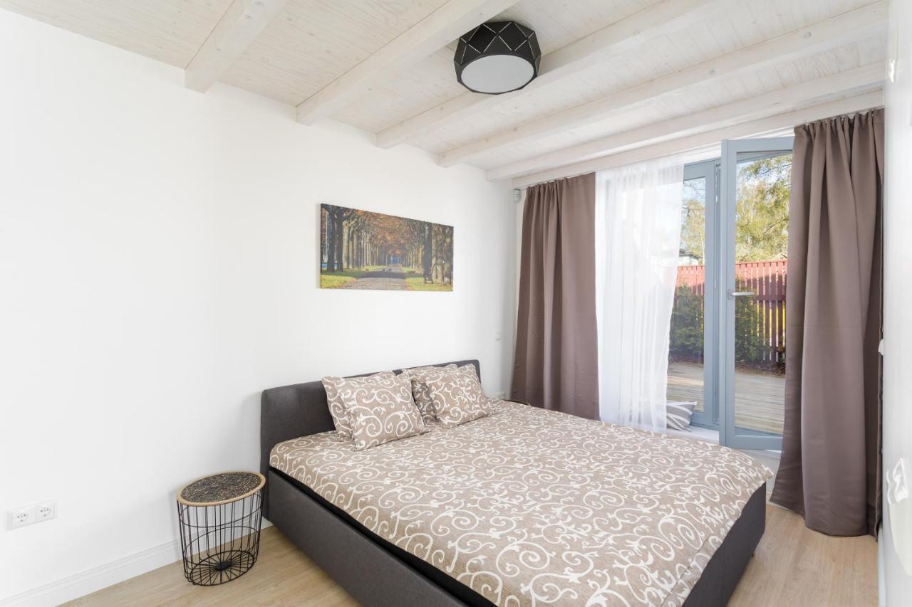 Villa Rosalie Pärnu Exteriör bild