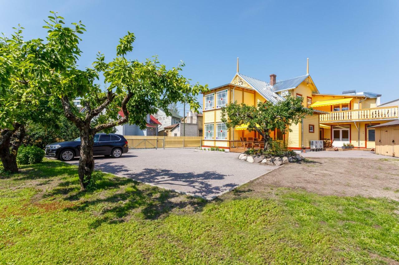 Villa Rosalie Pärnu Exteriör bild