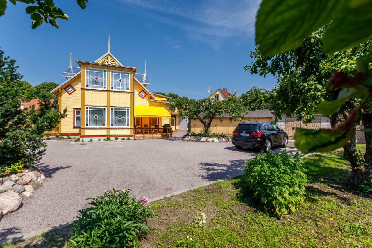 Villa Rosalie Pärnu Exteriör bild